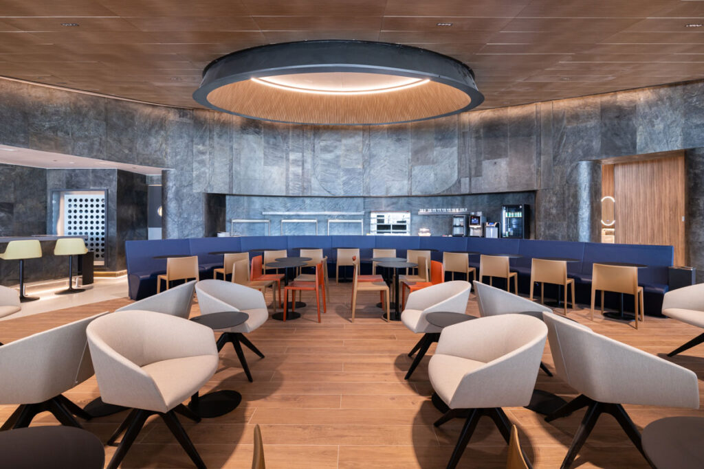 SALON VIP C 9